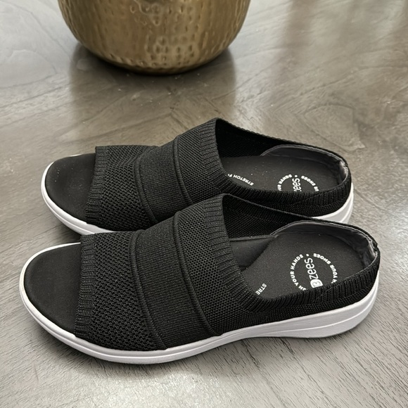 BZEES PREMIUM Iconic Washable Slide Sandals (WIDE) - Picture 6 of 7